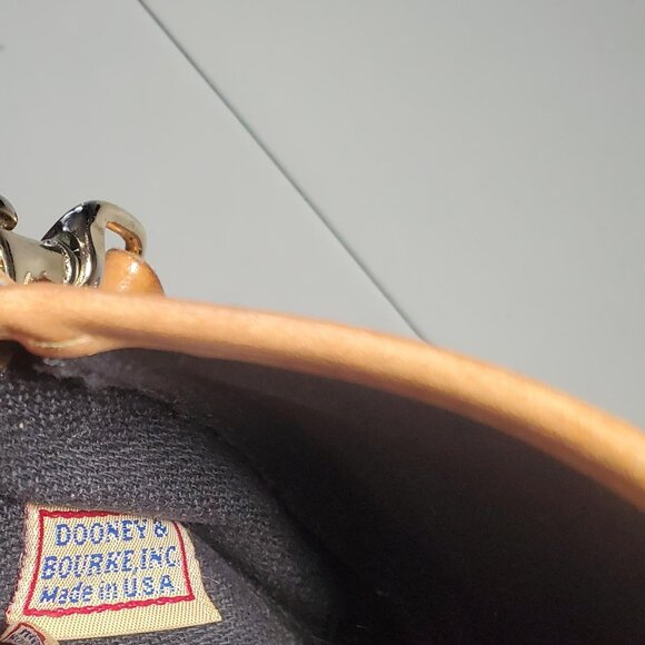 Vintage Y2K Dooney & Bourke Heart logo Wristlet **Read Description** - Picture 2 of 16